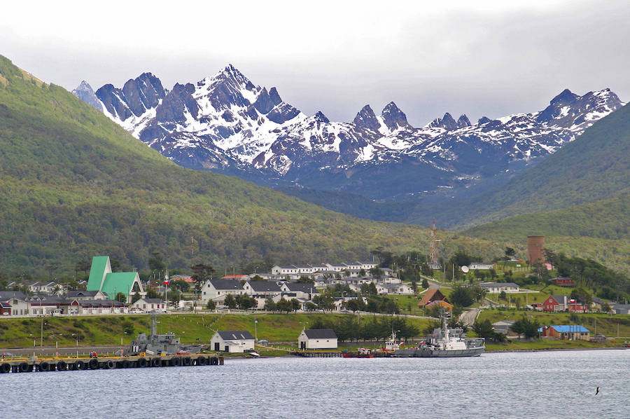 LA MÁS AUSTRAL | Desde hace un tiempo, compite con Ushuaia para convertirse en la ciudad más al sur del planeta Puerto Williams, en Chile. Ubicada en la orilla sur del canal Beagle, en esta localidad viven poco más de 2.000 habitantes.