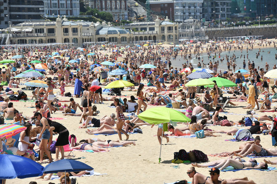 Fotos: La ola de calor en Gipuzkoa, en imáganes