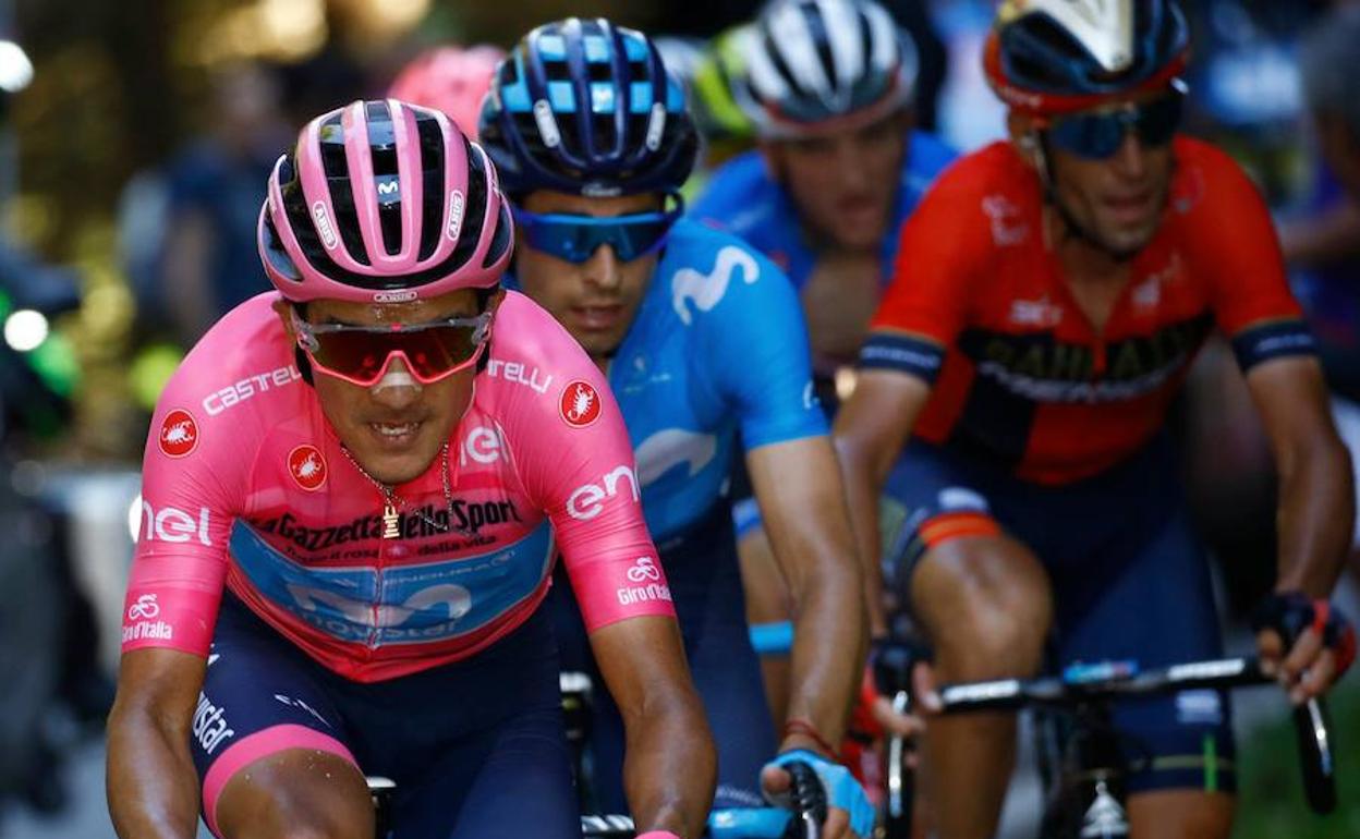 El último ganador del Giro, Richard Carapaz, en el pasada edición de la ronda italiana.