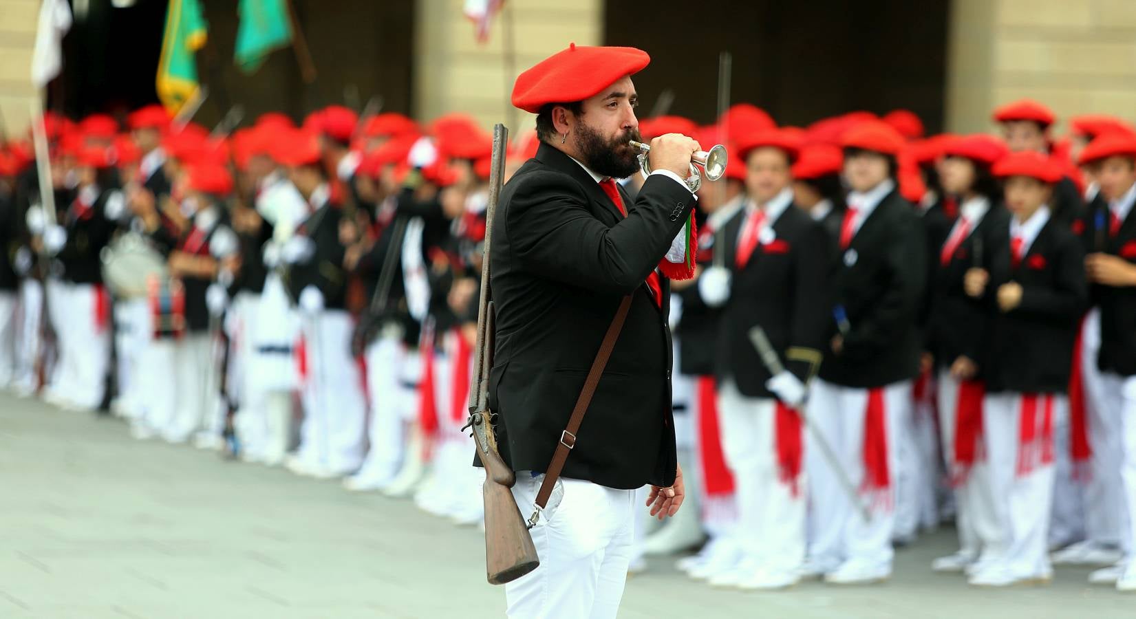 Fotos: El Alarde público, en imágenes