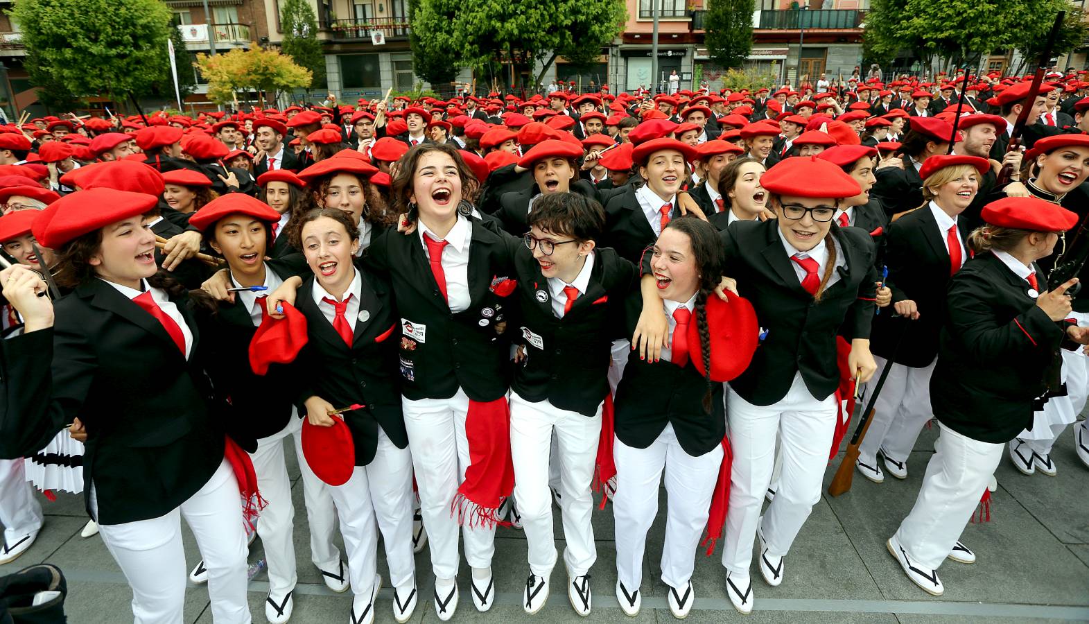 Fotos: El Alarde público, en imágenes