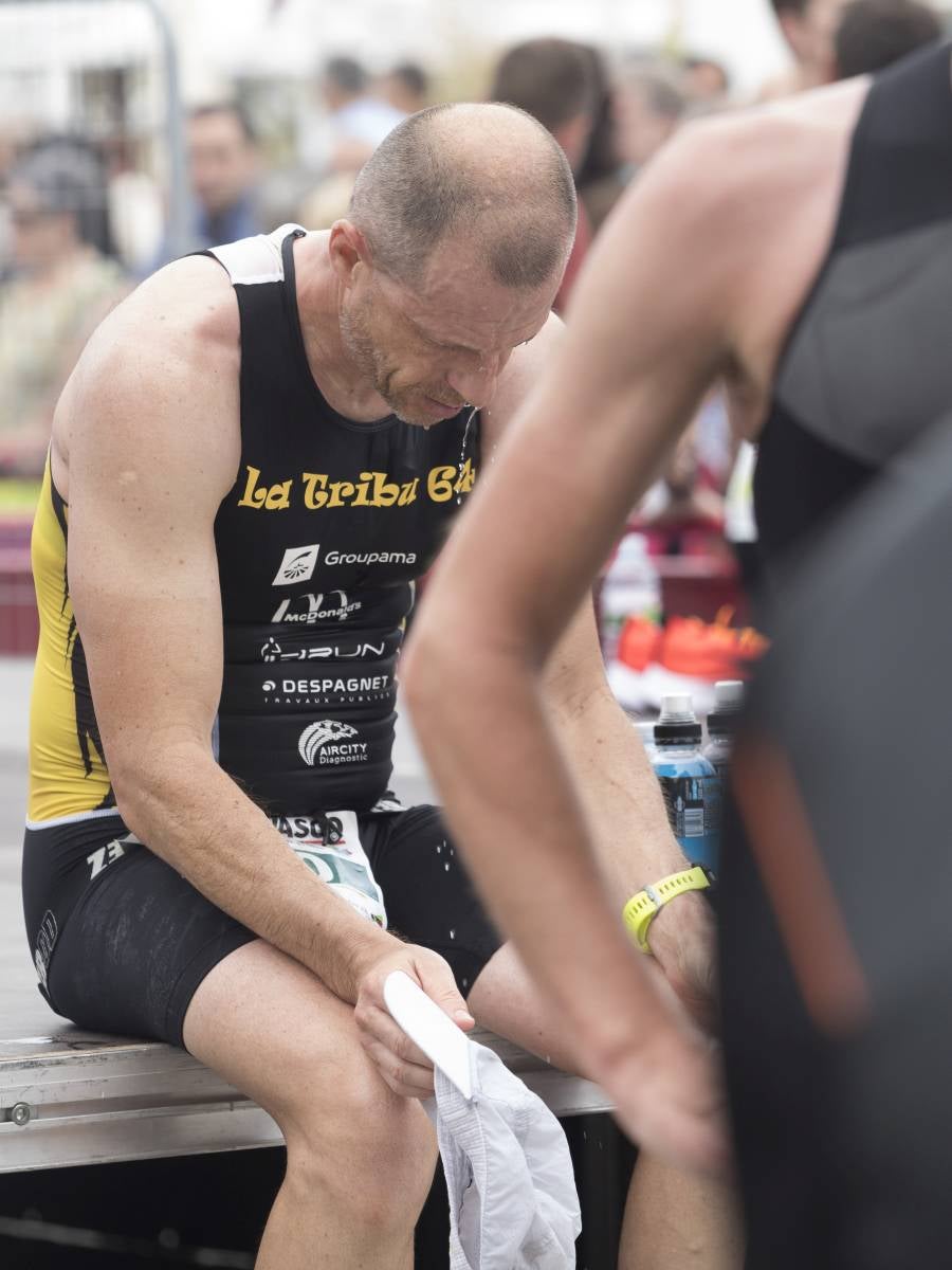 Más de 500 participantes han completado este triatlón donostiarra.