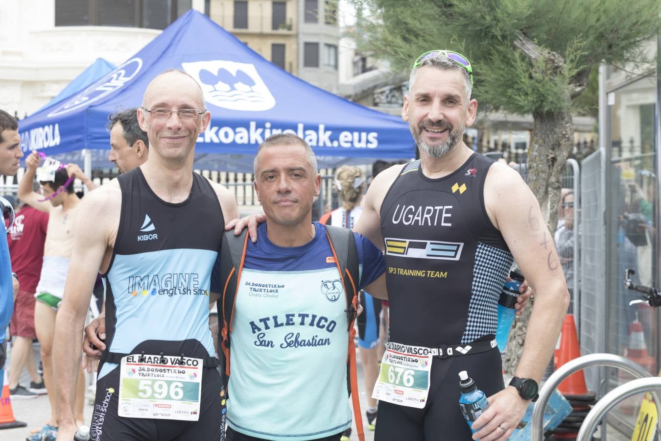 Más de 500 participantes han completado este triatlón donostiarra.
