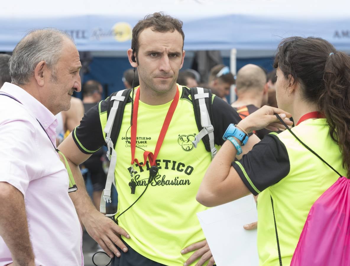 Más de 500 participantes han completado este triatlón donostiarra.