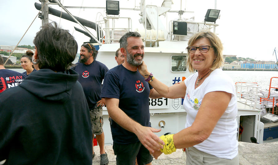 Fotos: El ‘Aita Mari’, de vuelta en Pasaia