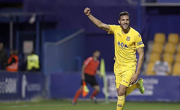 Esteban Burgos, en su etapa en el Arcorcón.