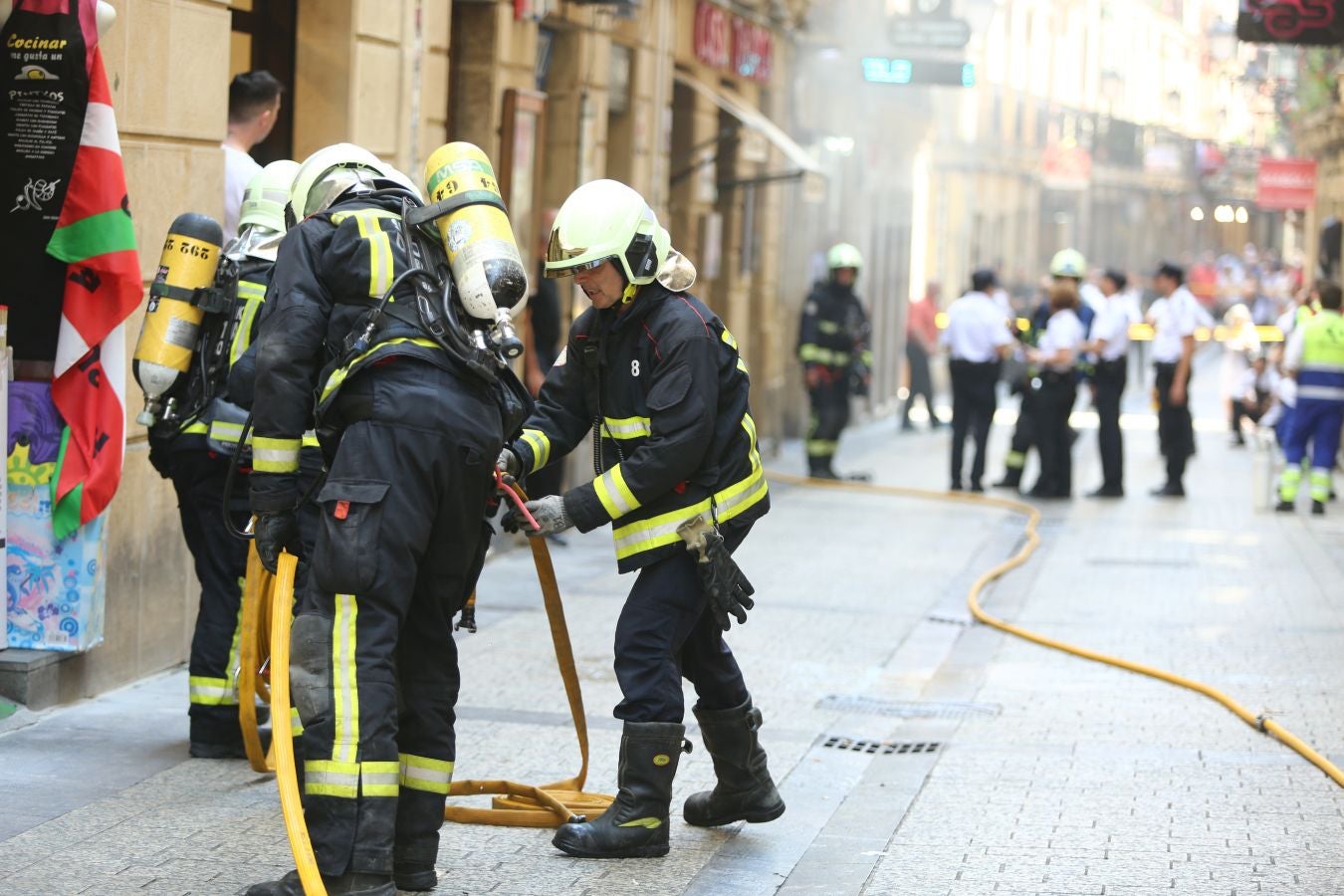 Fotos: Incendio en una vivienda de la Parte Vieja de Donostia