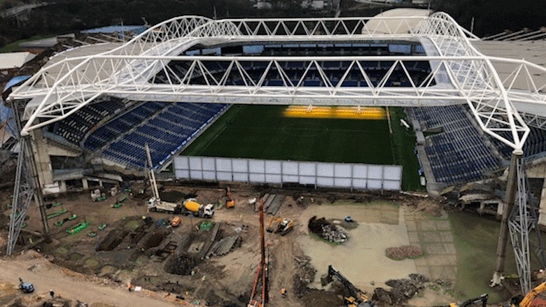 Así ha crecido la grada Norte desde el mes de enero. 