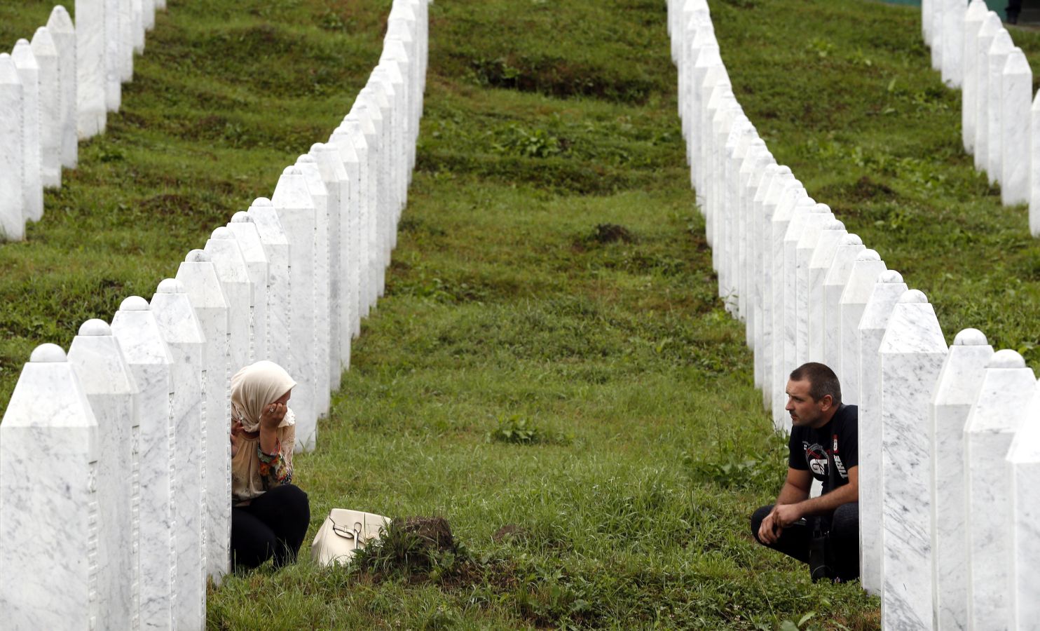 Fotos: Nuevas lápidas de una vieja guerra