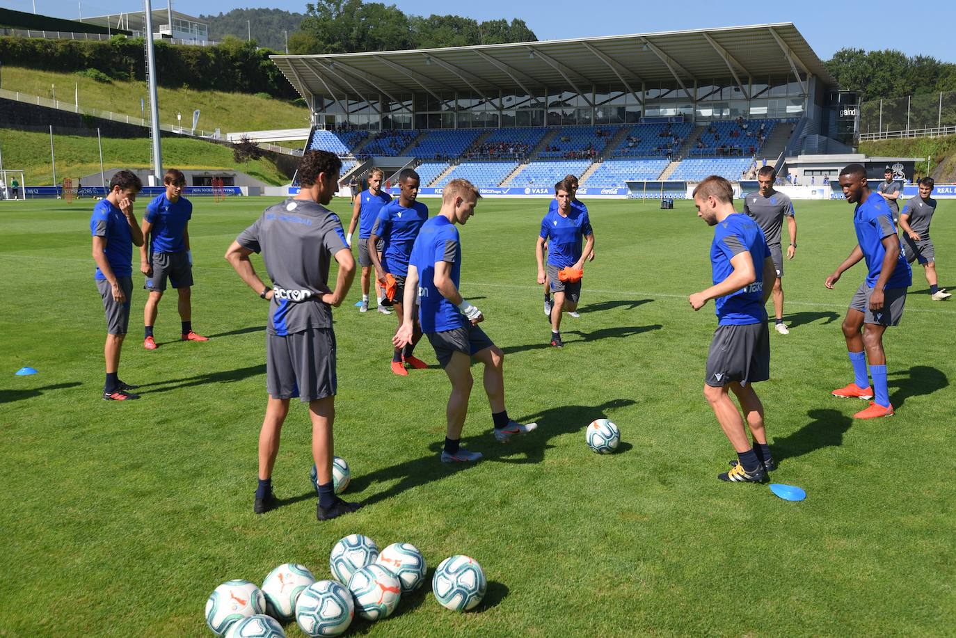 Fotos: La Real Sociedad sigue con su preparación de cara a la campaña 2019/20