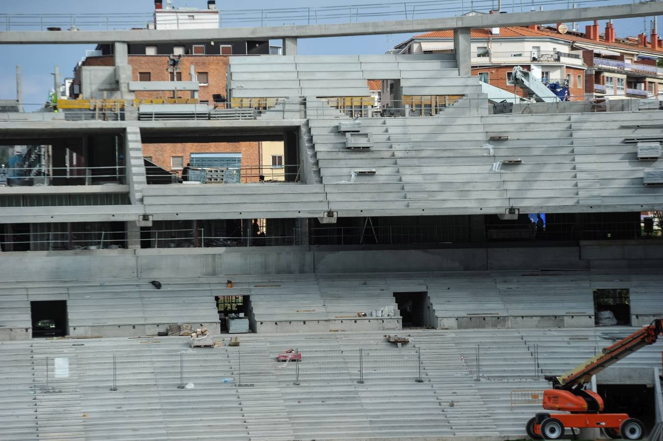 El campo de la Real Sociedad sigue tomando forma.