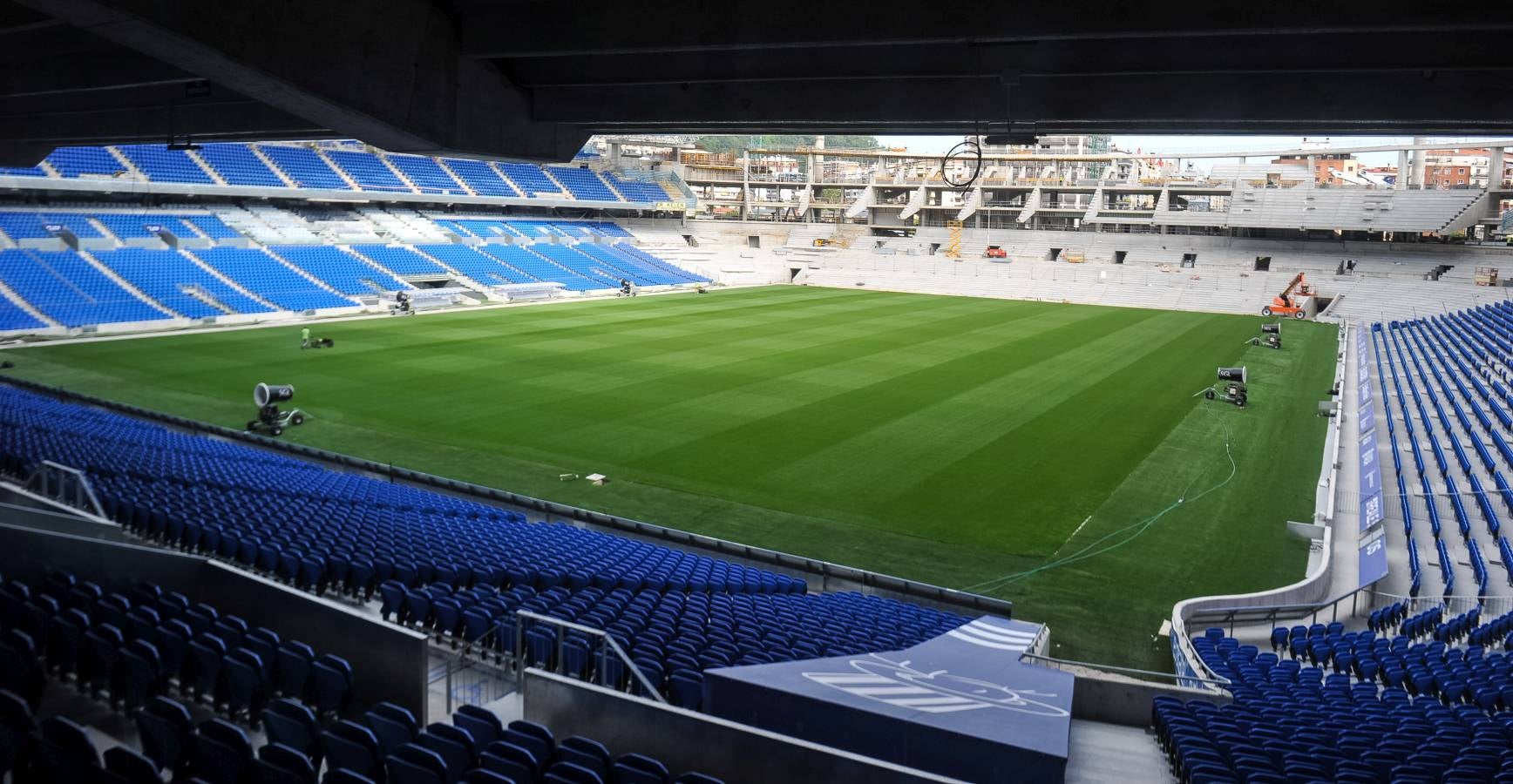 El campo de la Real Sociedad sigue tomando forma.