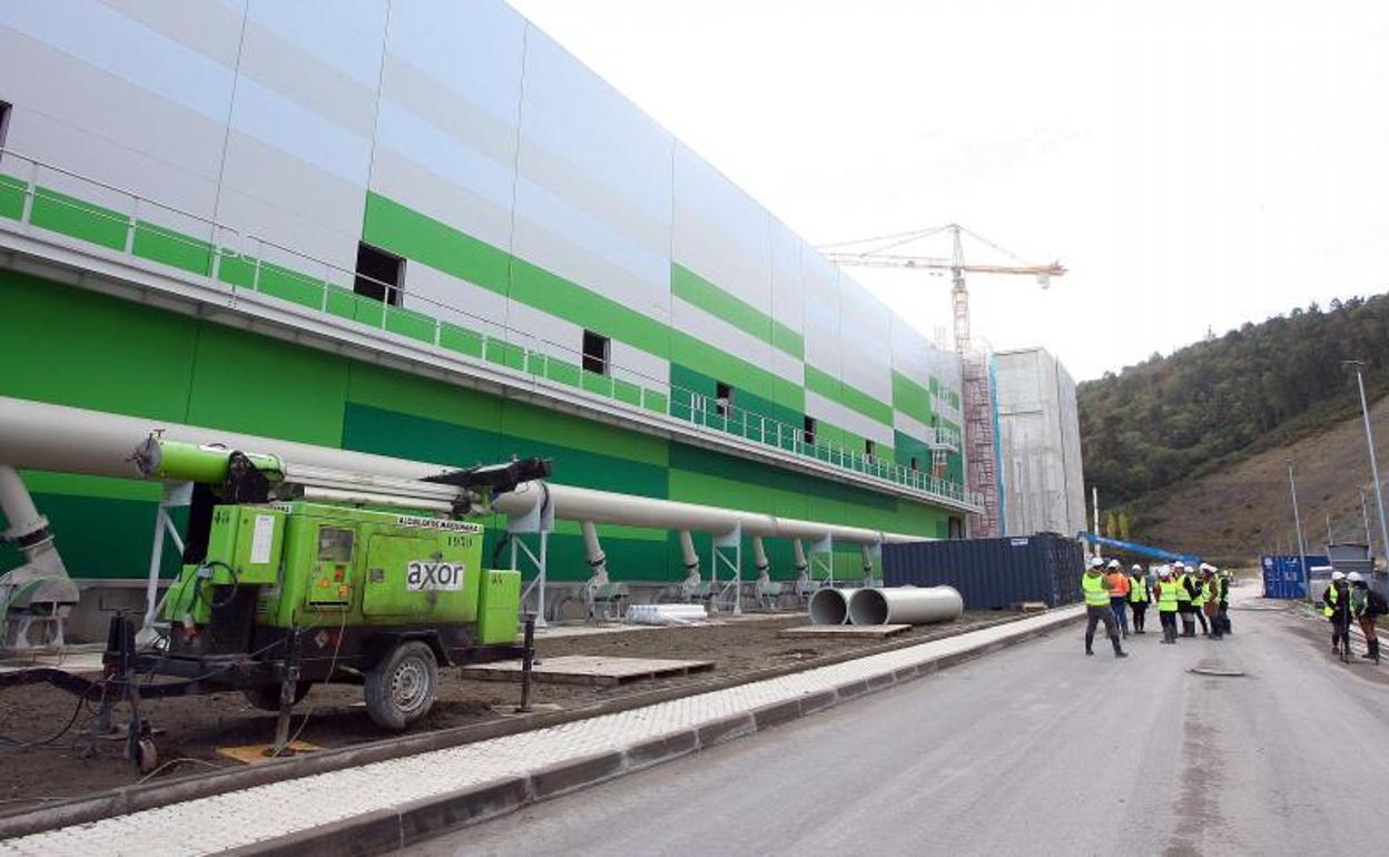 Exteriores del nuevo Complejo Medioambiental de Gipuzkoa, situado en Zubieta. 