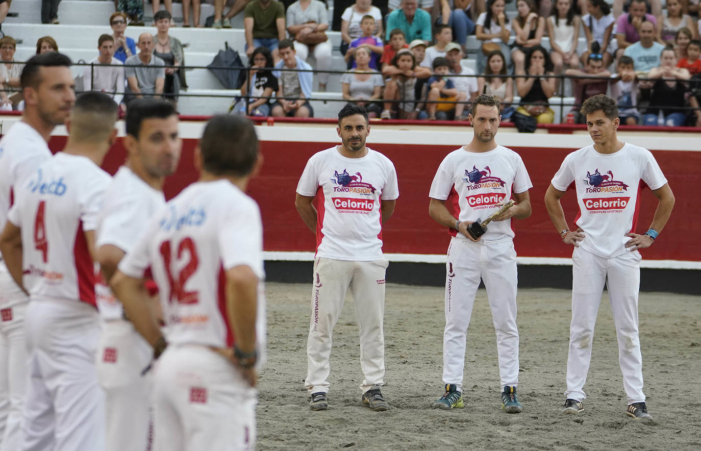 Fotos: ‘Use’ y ‘Guindi’ se reparten la txapela