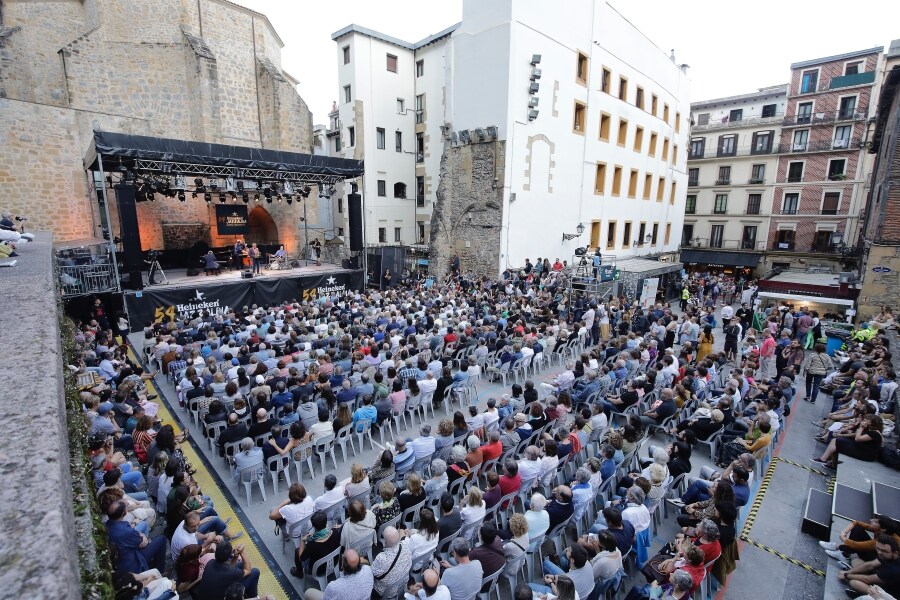 Fotos: Donostiarra celebra su victoria en Getxo