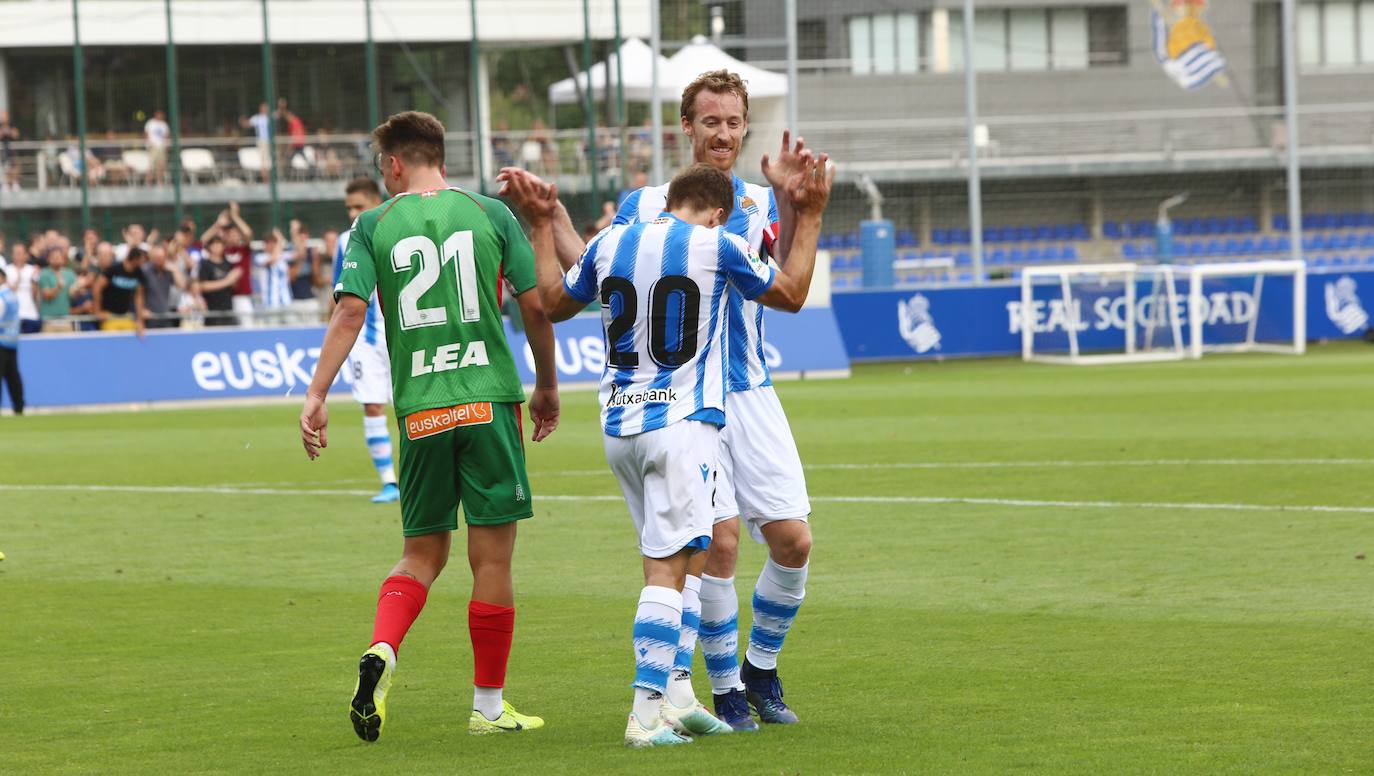 Fotos: Las imágenes del amistoso de prestemporada Real Sociedad-Alavés