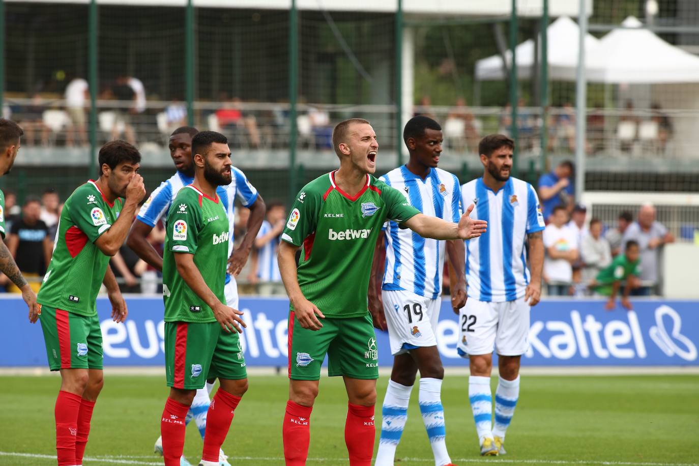 Fotos: Las imágenes del amistoso de prestemporada Real Sociedad-Alavés