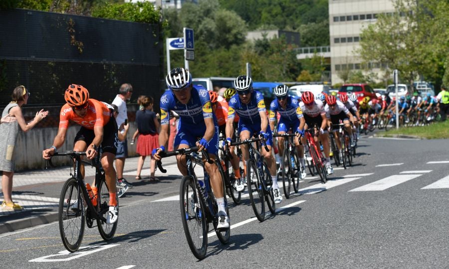 El espectáculo del ciclismo de alto nivel pasó una vez más por las carreteras guipuzcoanas de la mano de la Clásica de San Sebastián