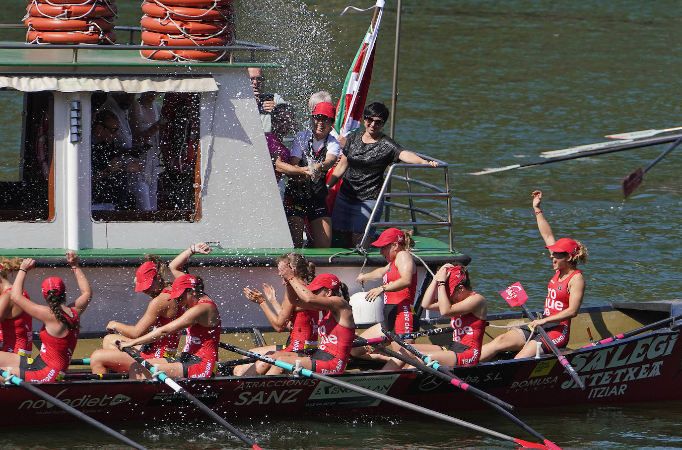 Victoria y liderato de Zumaia en Pasaia
