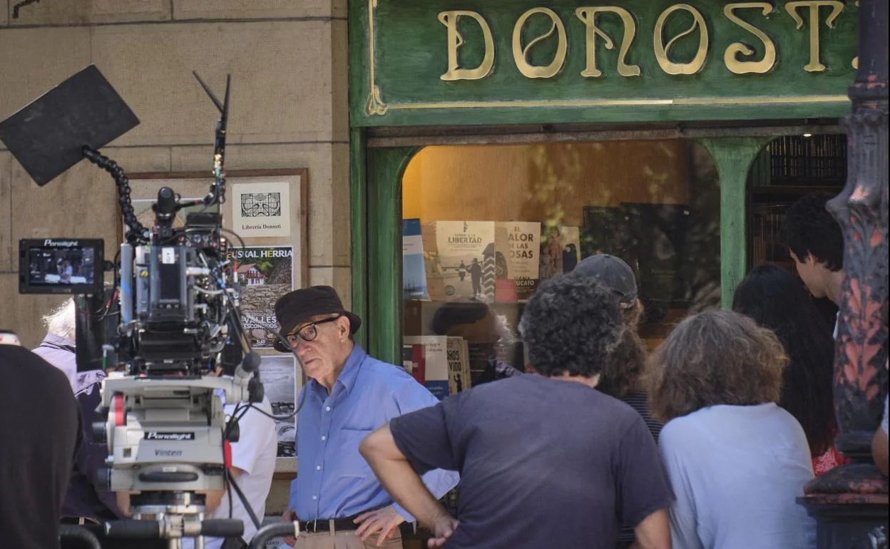 Woody Allen durante el rodaje este martes en la plaza Gipuzkoa