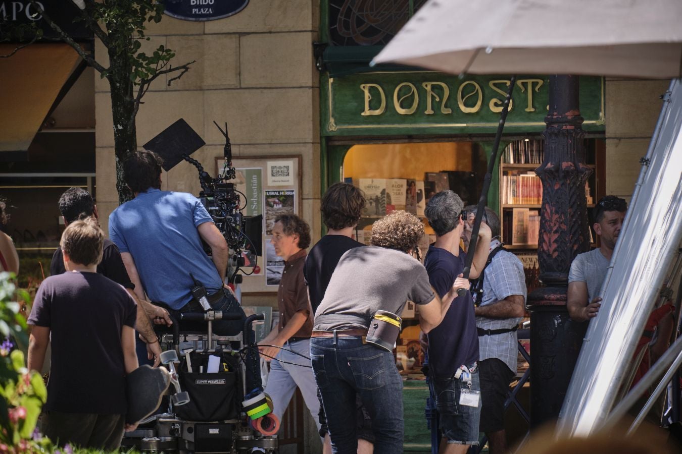 Fotos: Woody Allen rueda en la librería Donosti