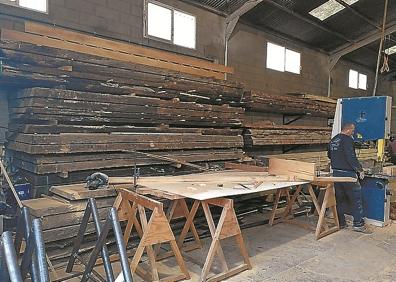 Imagen secundaria 1 - La réplica que se está construyendo en Huelva no podrá navegar. Tendrá un armazón de fibra de vidrio que se recubrirá con madera de iroko. :: Fundación Nao vVctoria