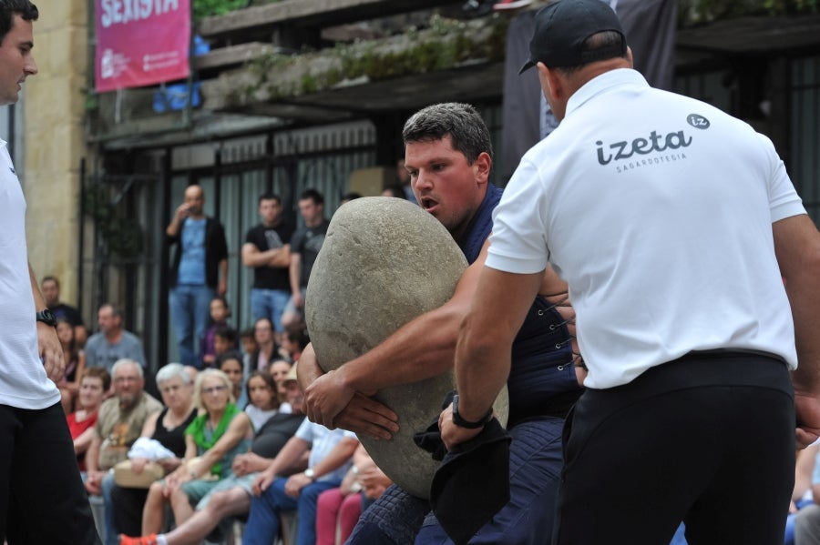 El zarauztarra logra su quinta victoria en la Trinidad con 15 alzadas. Los dos primeros de la pasada edición, Urra y Kortaberri, cerraron esta vez la clasificación.