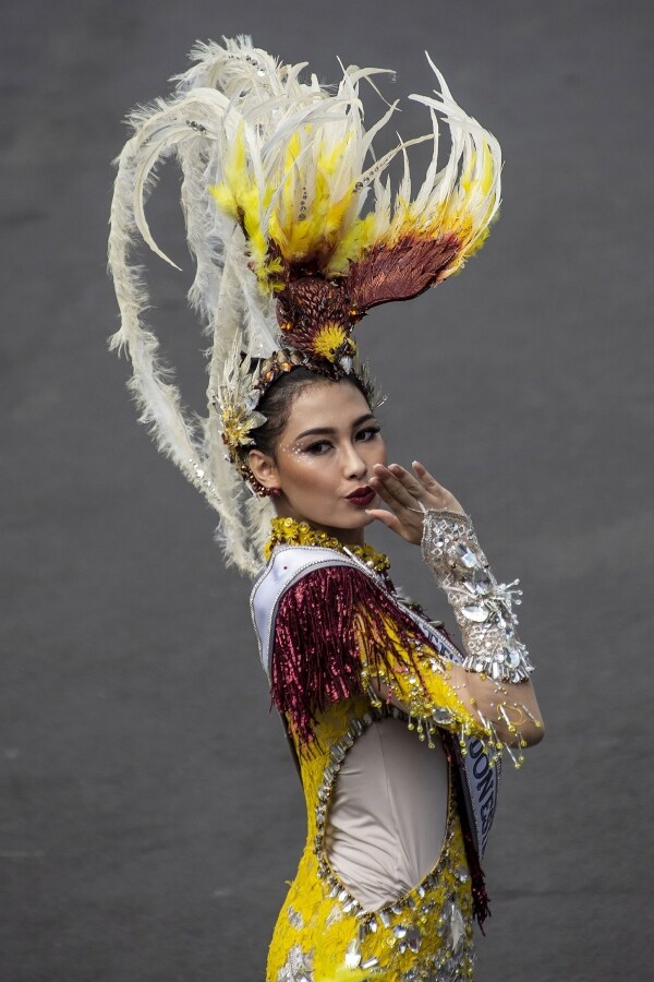 Jember Fashion Carnaval es un carnaval que se celebra de forma anual en la ciudad de Jember, Java oriental. Este carnaval, que se inspira en objetos de todo el mundo y en la naturaleza, no deja a nadie indiferente.
