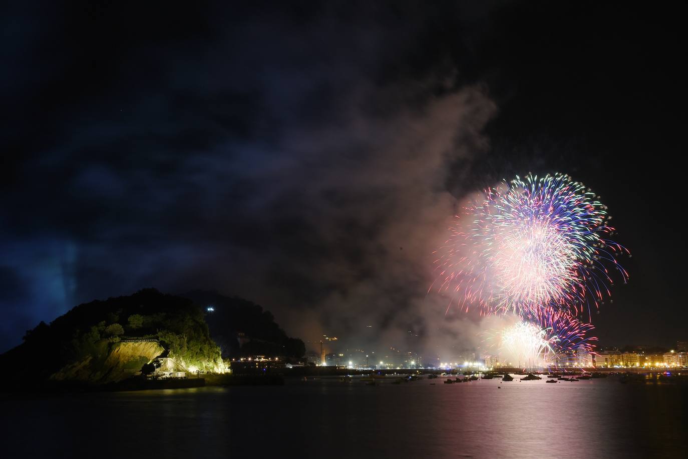 Fotos: Los fuegos de Vulcano convencieron