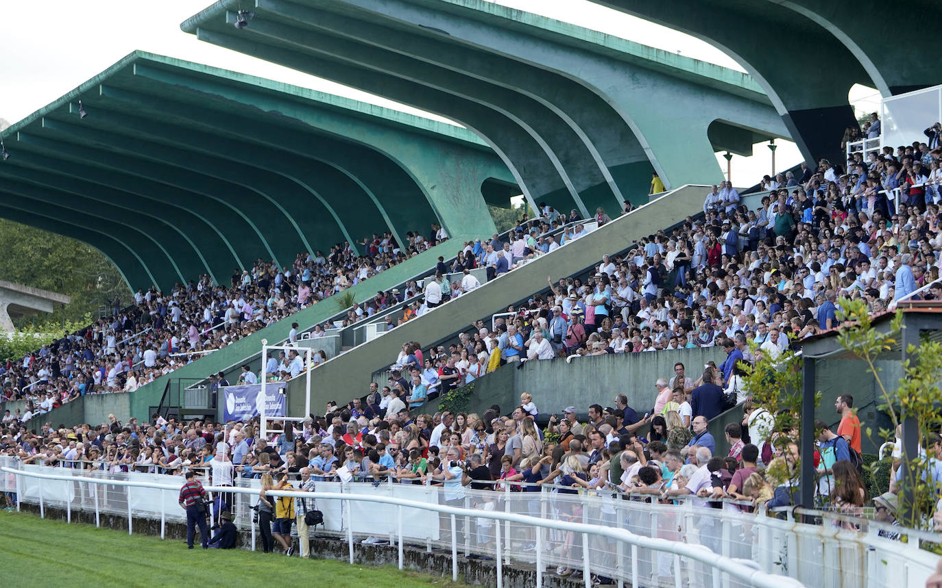 Fotos: ‘Amazing Red’ gana la Copa de Oro de San Sebastián