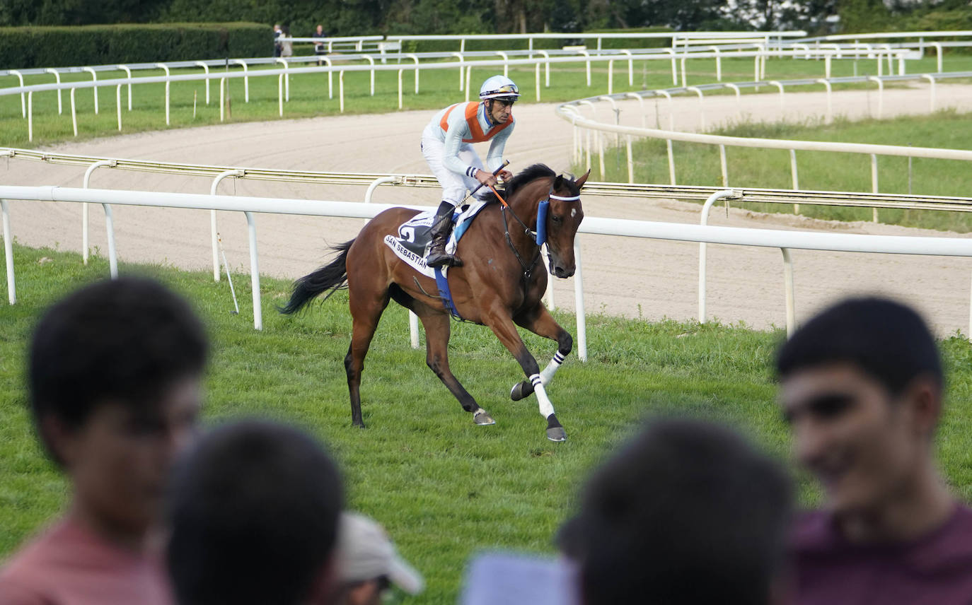 Fotos: ‘Amazing Red’ gana la Copa de Oro de San Sebastián