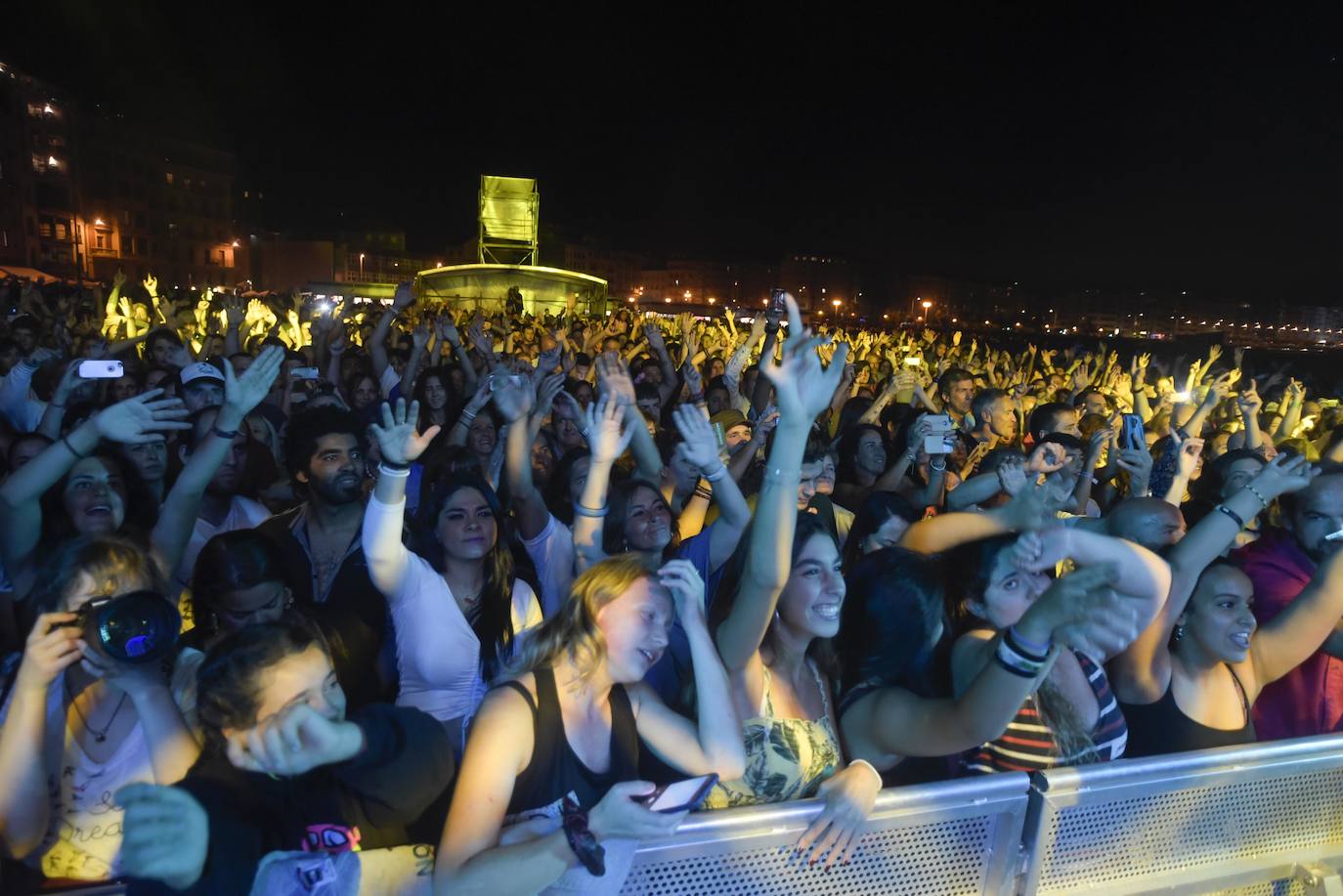 Fotos: Macaco cerró con éxito los conciertos de Sagüés