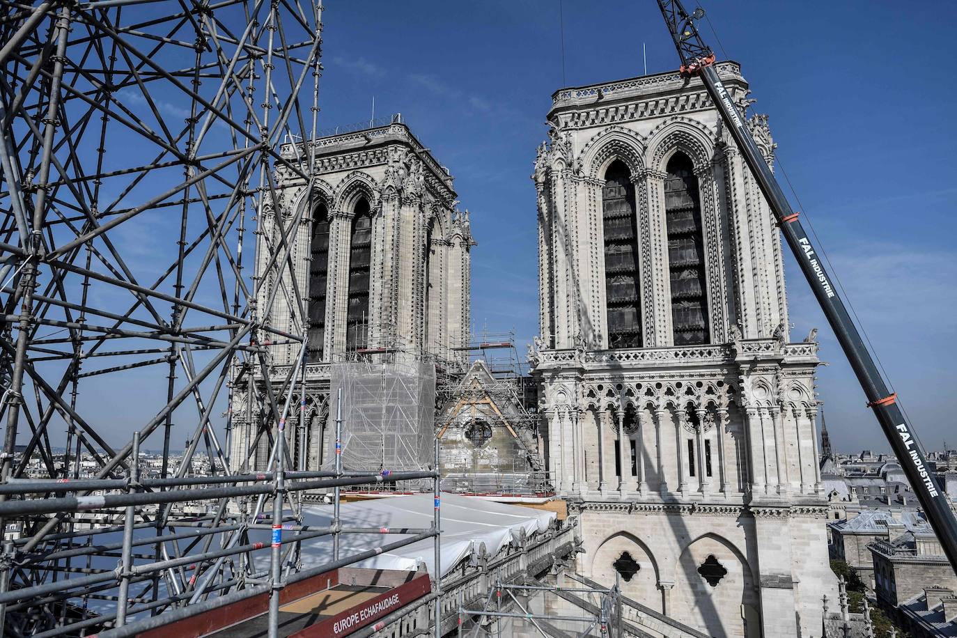 Fotos: Reanudadas las obras de Notre Dame