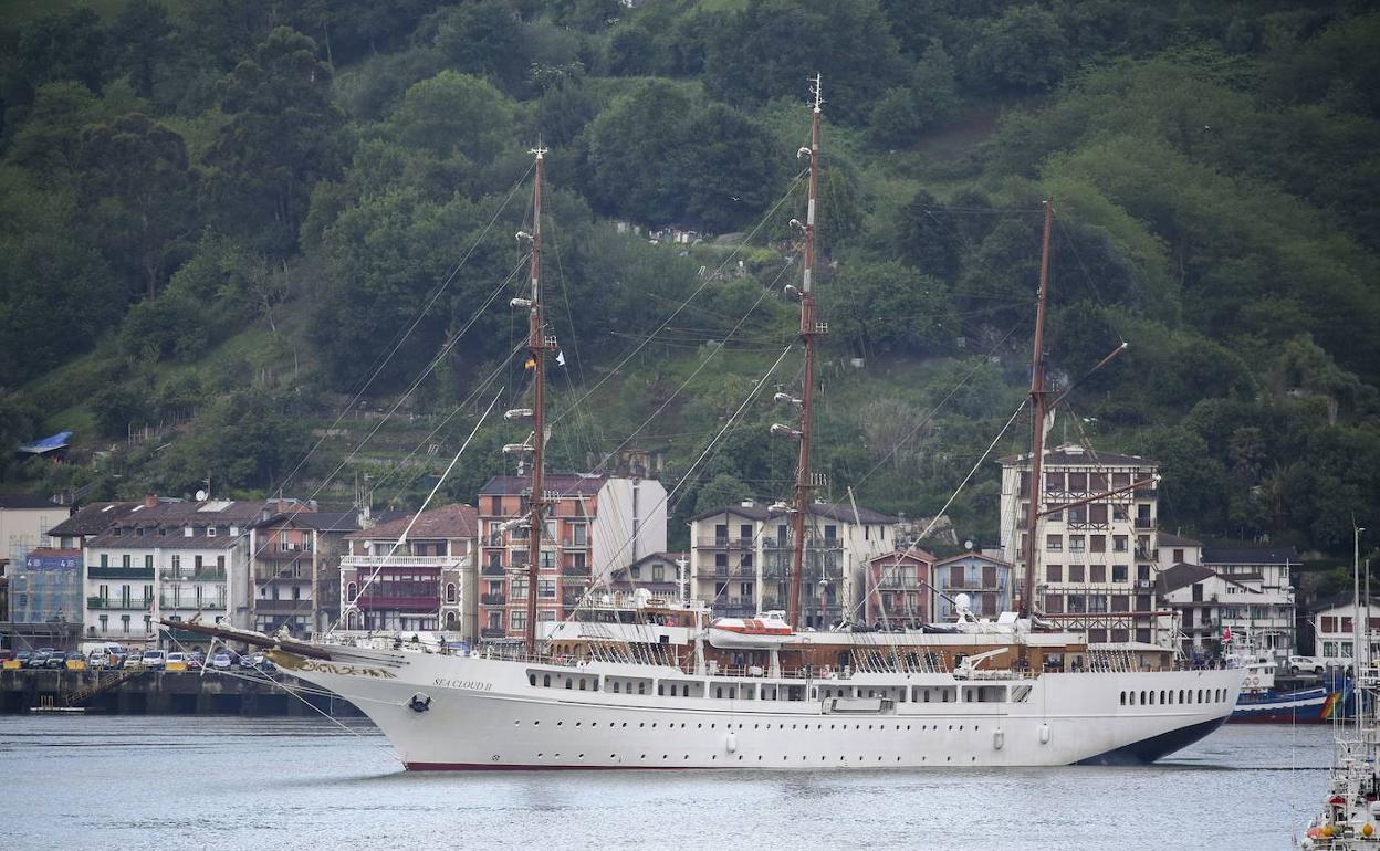 Será la segunda vez que el 'Sea Cloud II' atracará esta temporada de cruceros en el puerto de Pasaia.