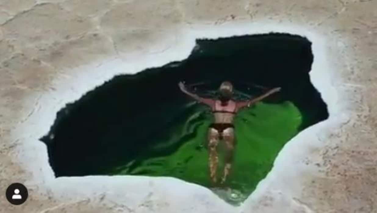 Un vídeo muestra a Bridget Thackwray sumergiéndose en esta «piscina» de la peligrosa depresión de Danakil, en Etiopía