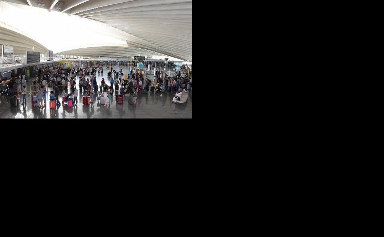 El personal de tierra de Iberia convoca paros en Loiu los días 8 y 9 de septiembre