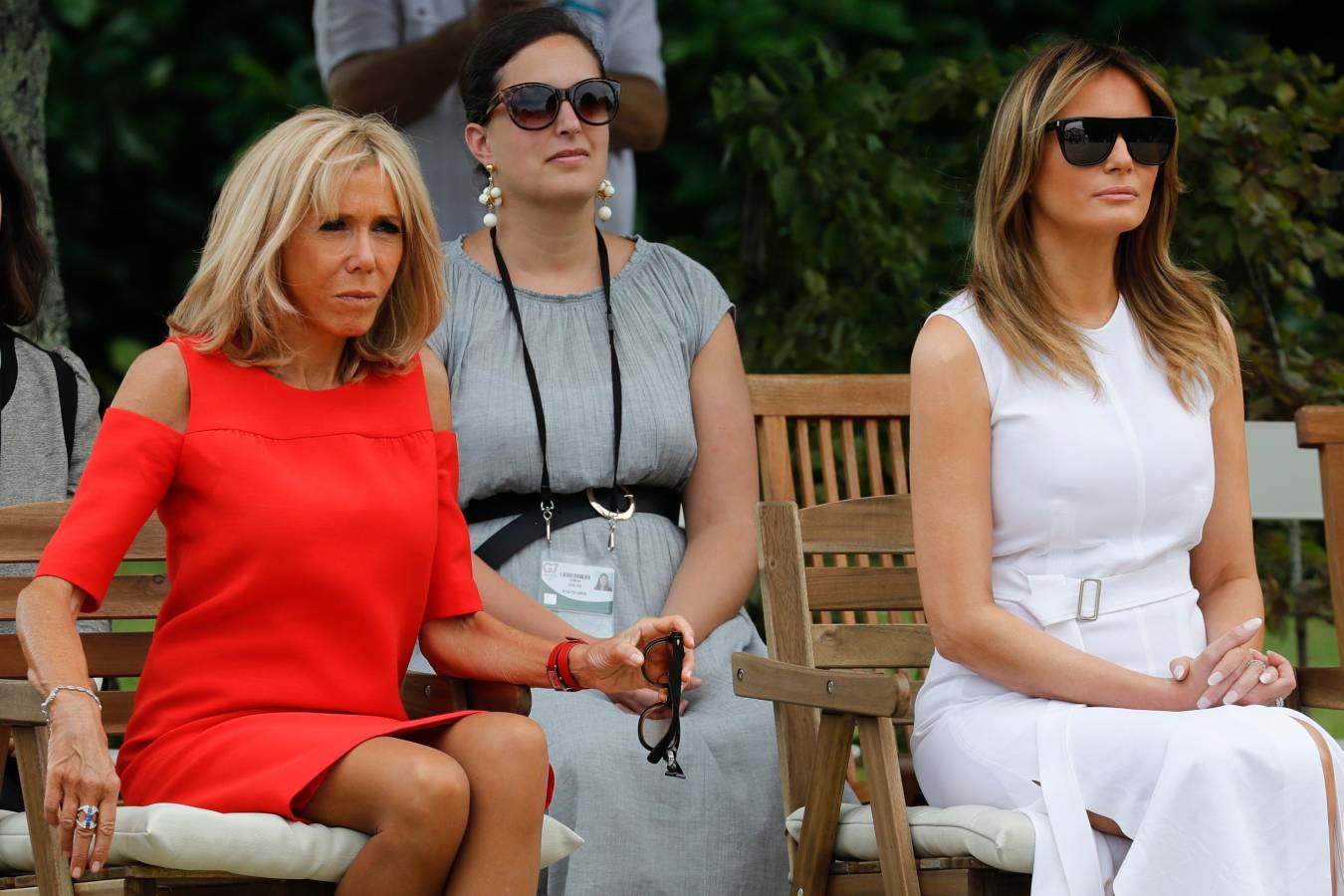 Mientras ellos (y Merkel) se reunían en Biarritz con motivo de la cumbre del G-7, ellas han aprovechado para realizar de forma conjunta diferentes actividades. Han ido a comprar pimientos, han presenciado un aurresku, han visto un partido de pelota... No han parado. 