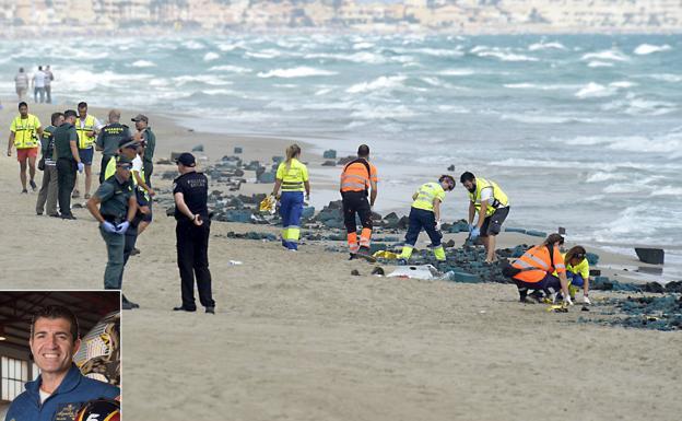 Izquierda: imagen de Francisco Marín Núñez; arriba: tareas de búsqueda de los restos del avión en la orilla de la playa.
