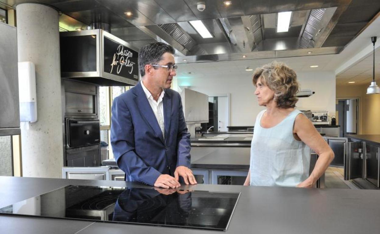 Aizega y Carcedo en las instalaciones del Basque Culinary Center