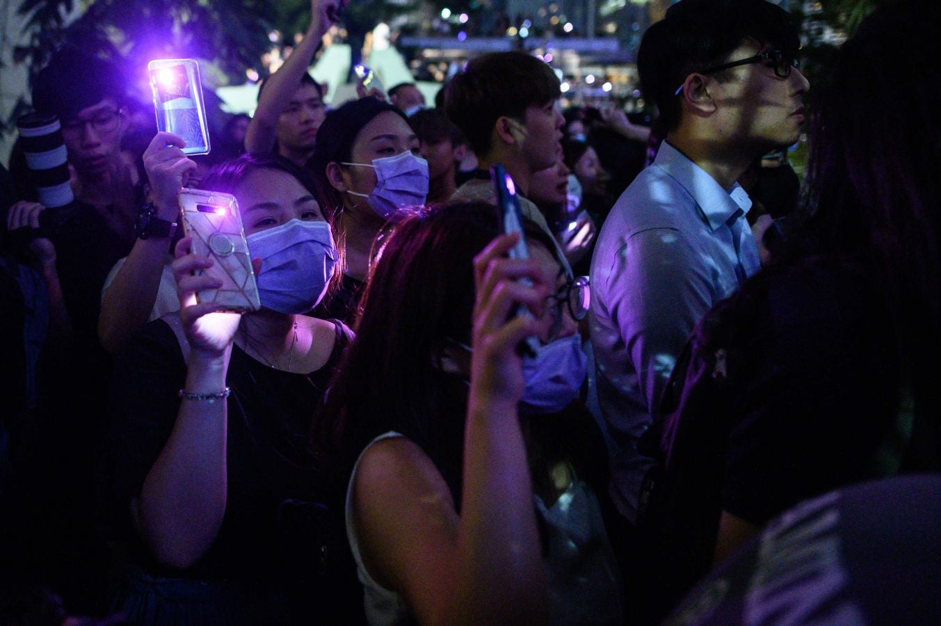 Fotos: Hong Kong se tiñe de morado