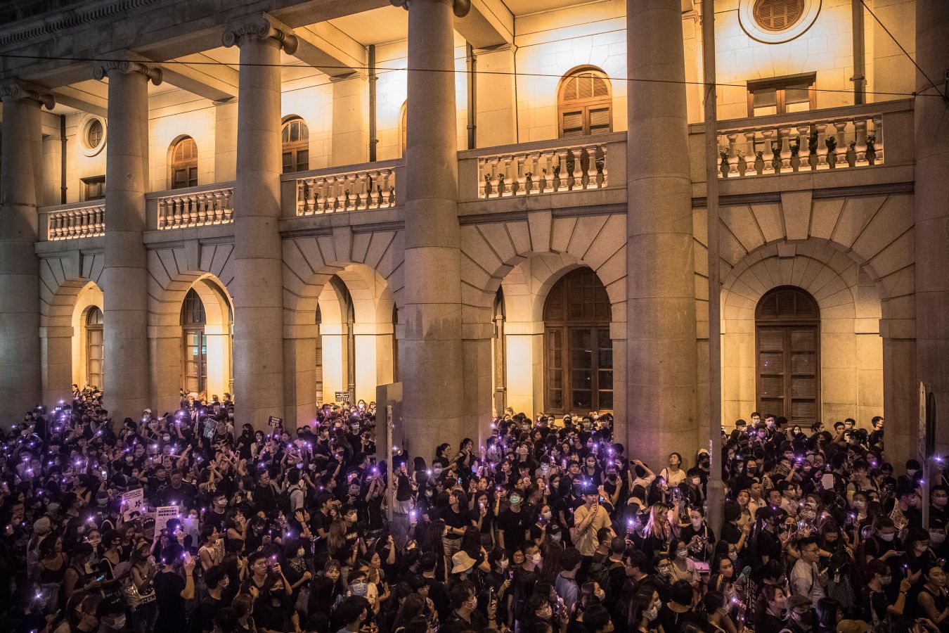 Fotos: Hong Kong se tiñe de morado