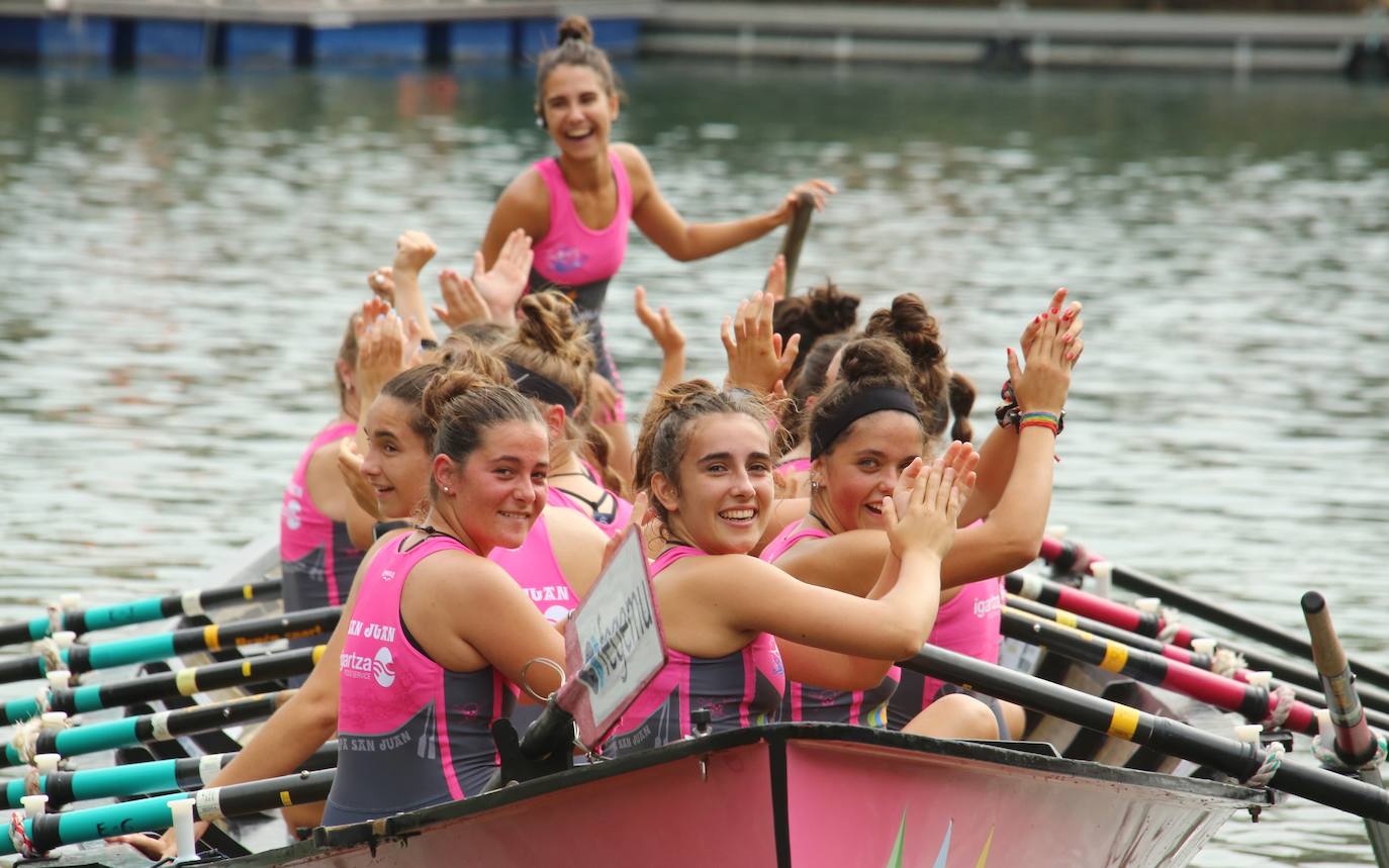 Fotos: Regata femenina