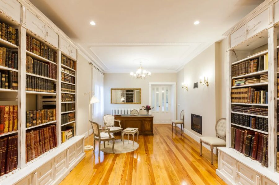 Desde esta villa se divisa el ratón de Getaria 