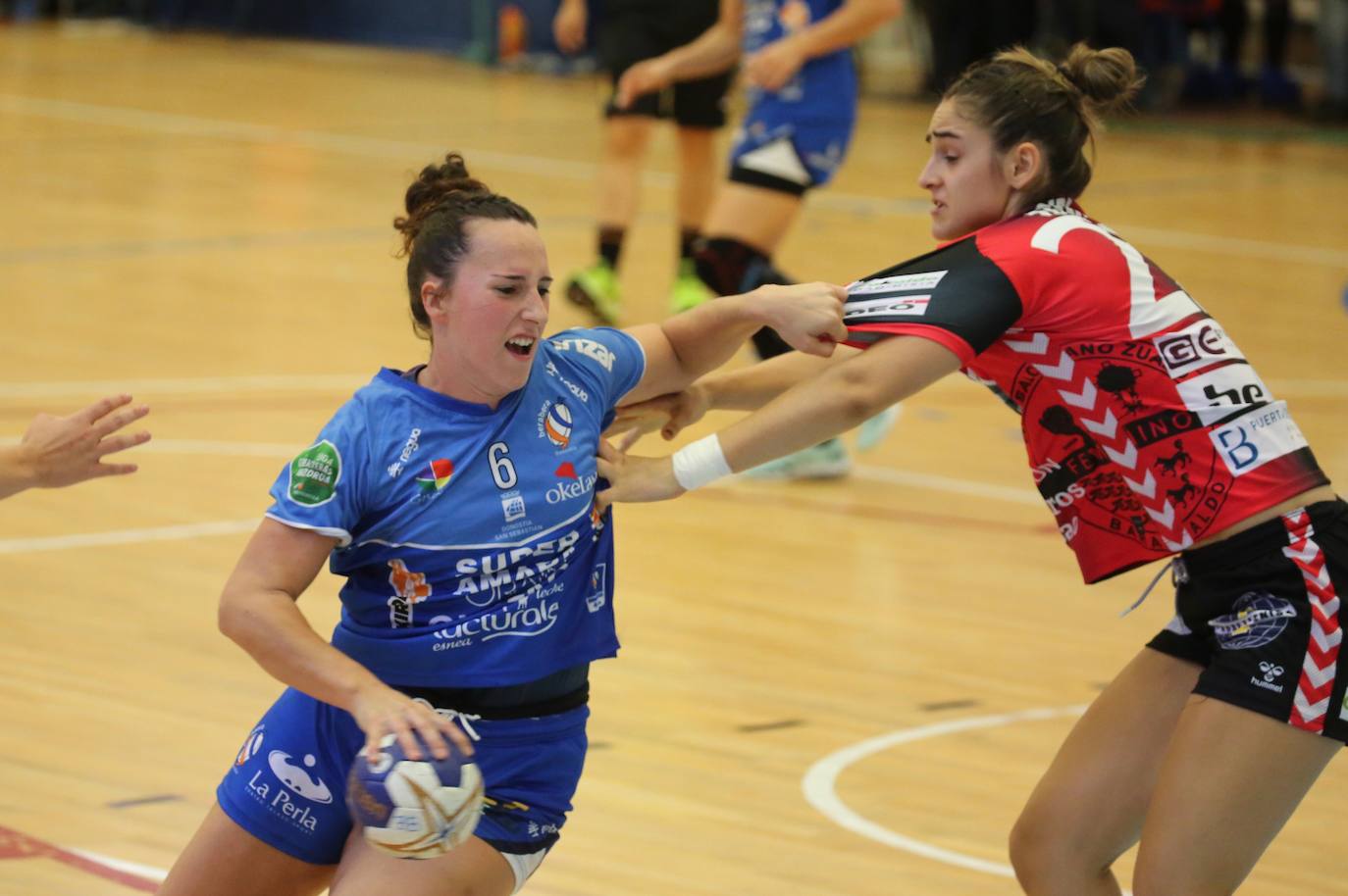 Fotos: El Bera Bera se lleva el primer partido de la temporada