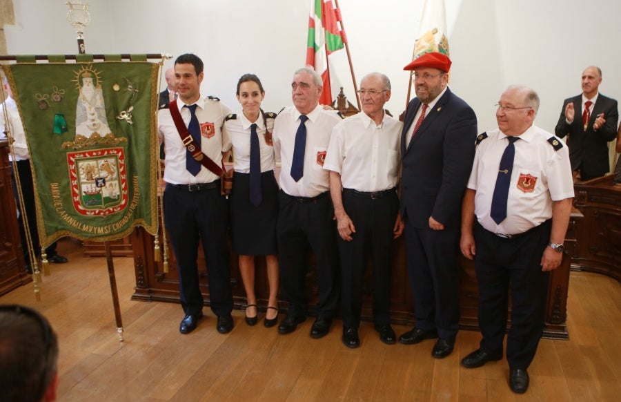 Fotos: Tamborrada infantil, Gigantes y Cabezudos dan comienzo a las fiestas