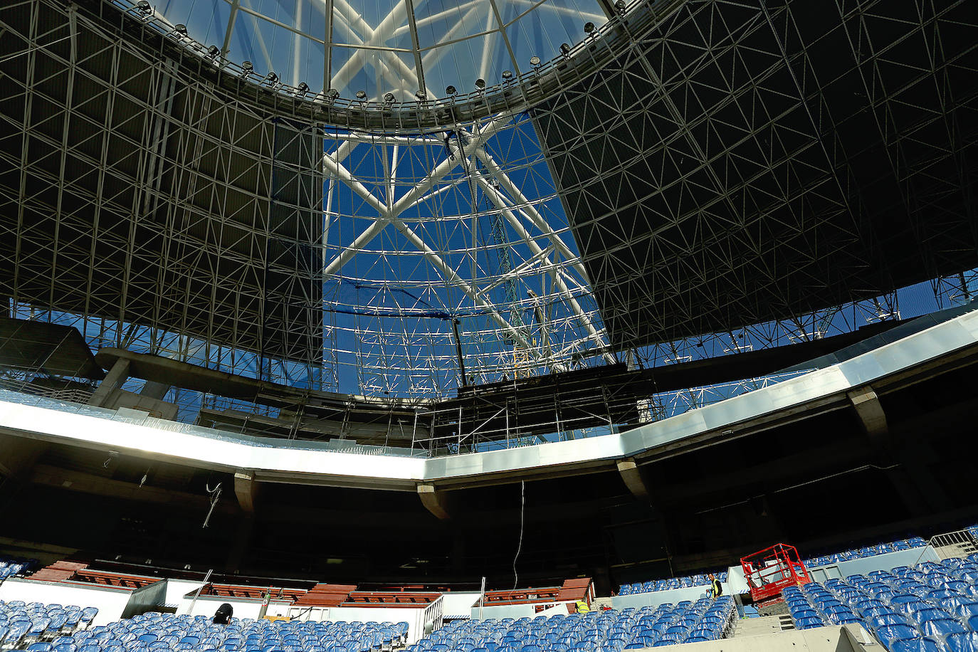 El estadio prácticamente está listo para acoger su estreno con todas las gradas completas en el Real Sociedad - Atlético de Madrid del próximo sábado 14