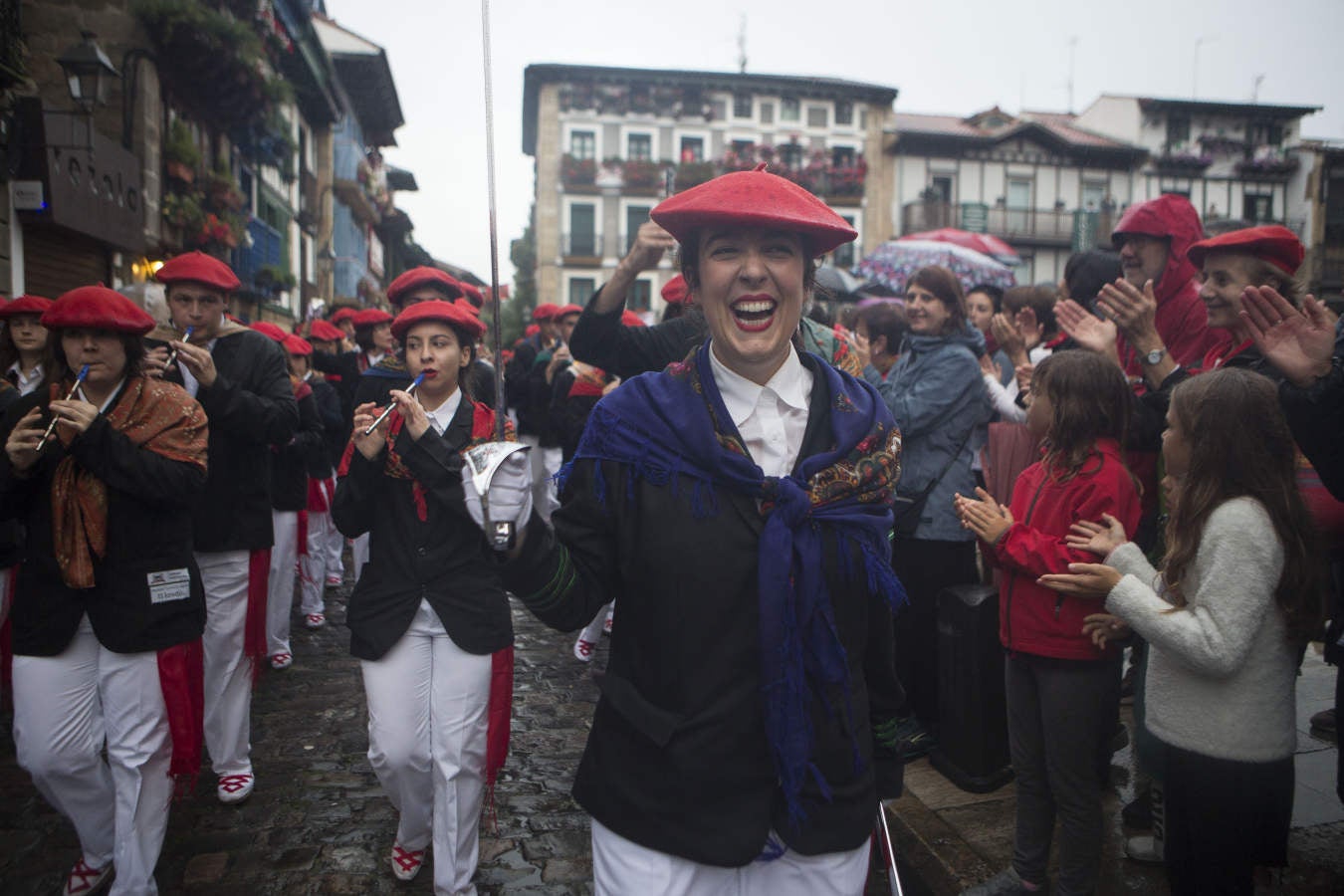 Fotos: La compañía Jaizkibel desfila sin incidentes