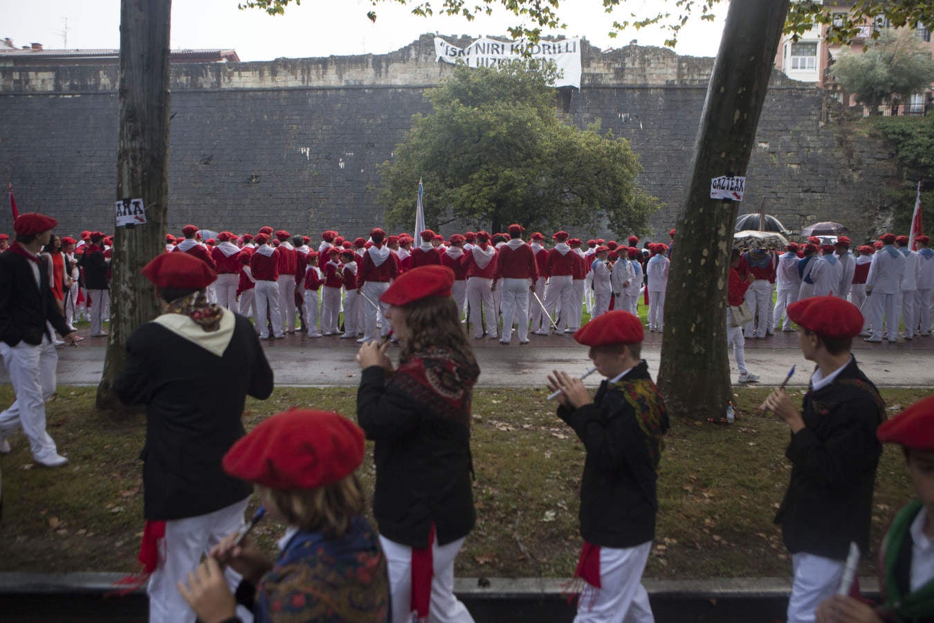 Fotos: La compañía Jaizkibel desfila sin incidentes