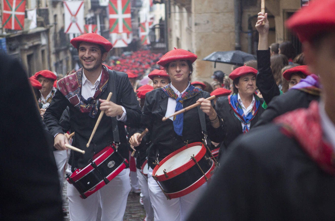 Fotos: La compañía Jaizkibel desfila sin incidentes