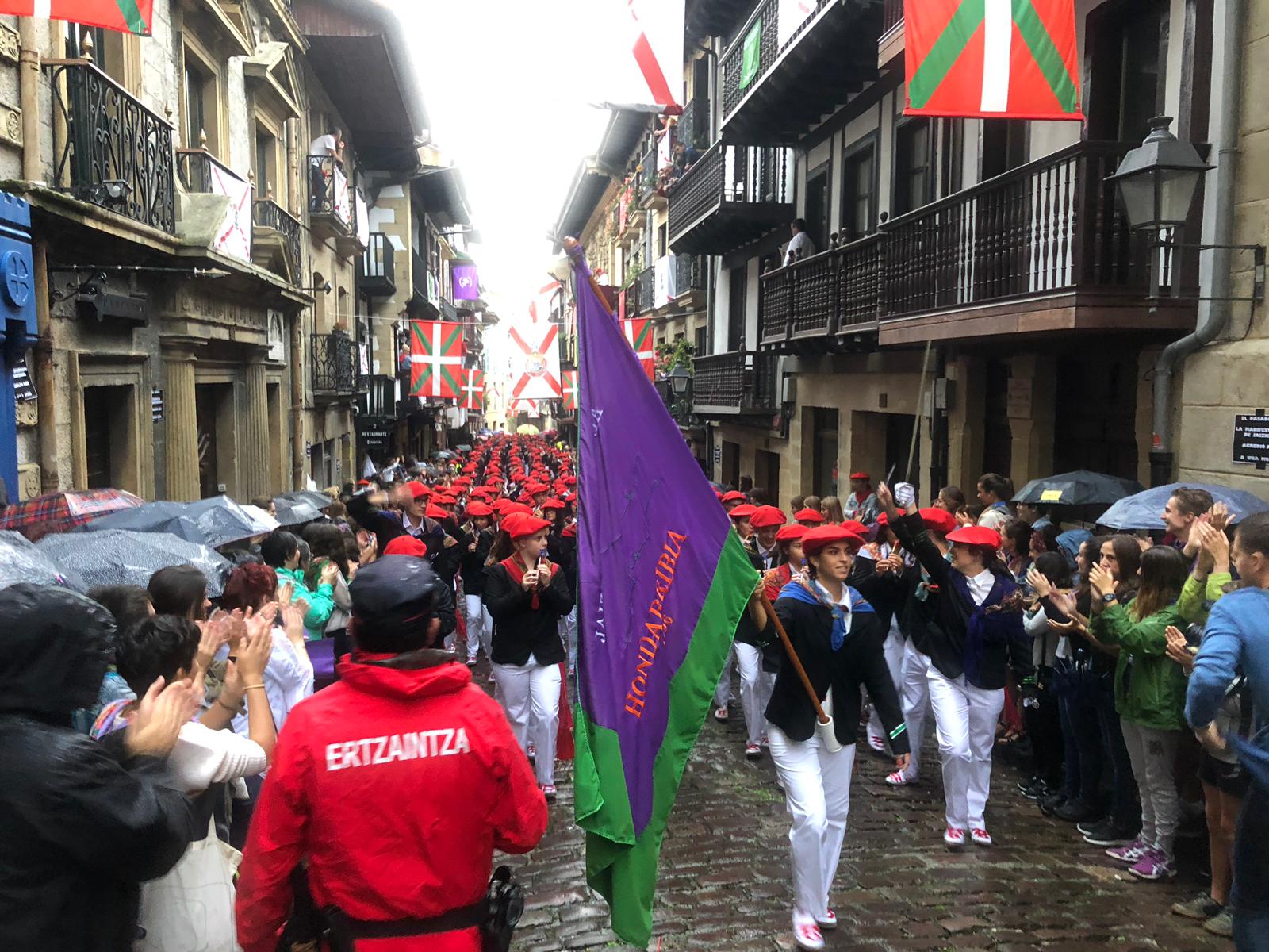 Fotos: La compañía Jaizkibel desfila sin incidentes